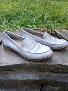 Sperry Women's Silver  Penny Loafers